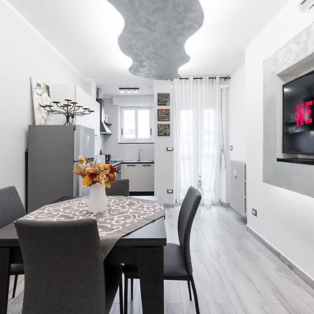 Moderno Bilocale A 5 Minuti Dal Centro Storico Apartment Torino Exterior foto